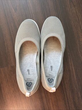 Cloudsteppers by Clarks Womens Light Olive Green Knit Slip-On Ballet Flat